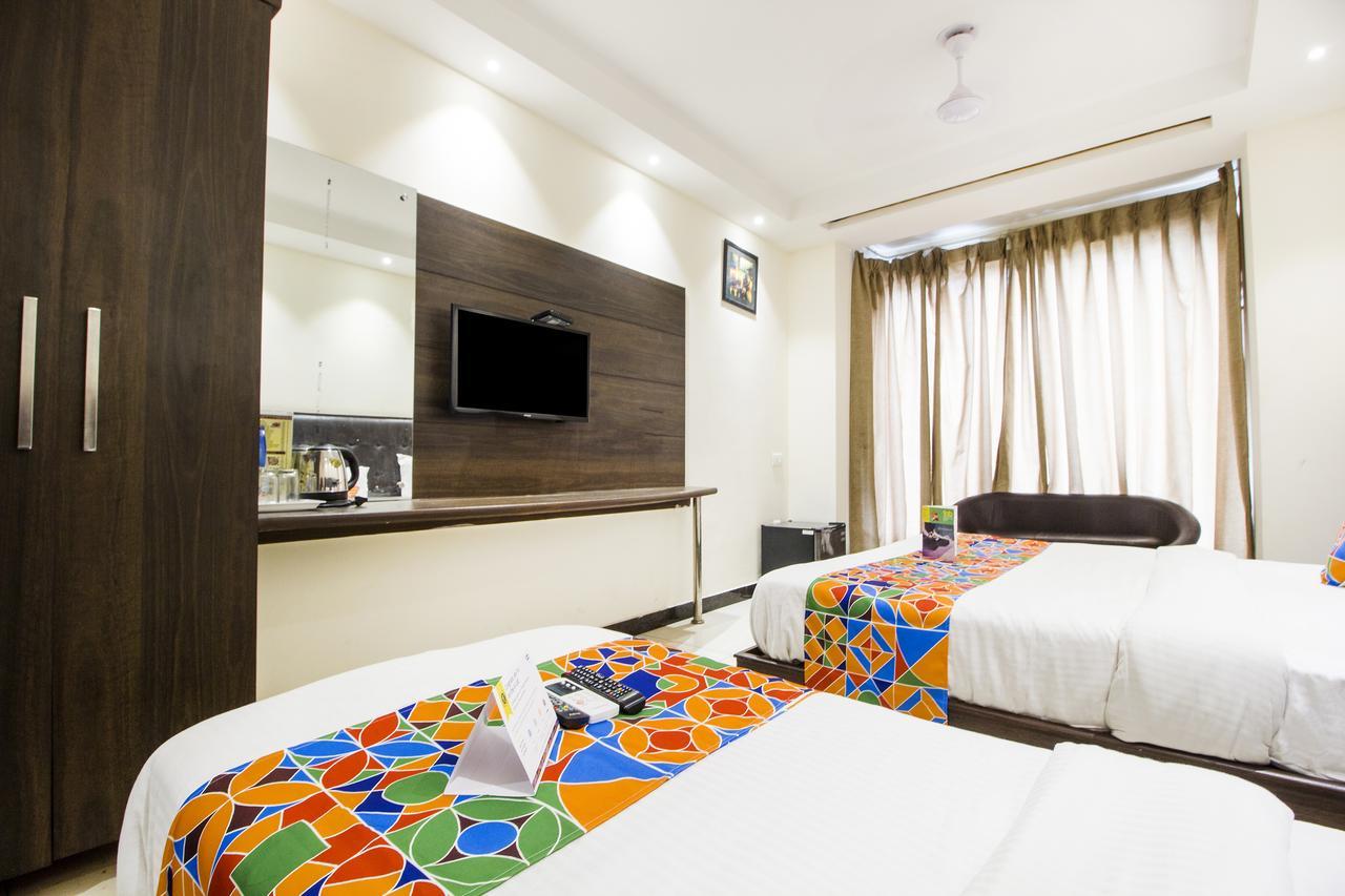 Fabexpress Le Continental Paharganj New Delhi Hotel Eksteriør billede