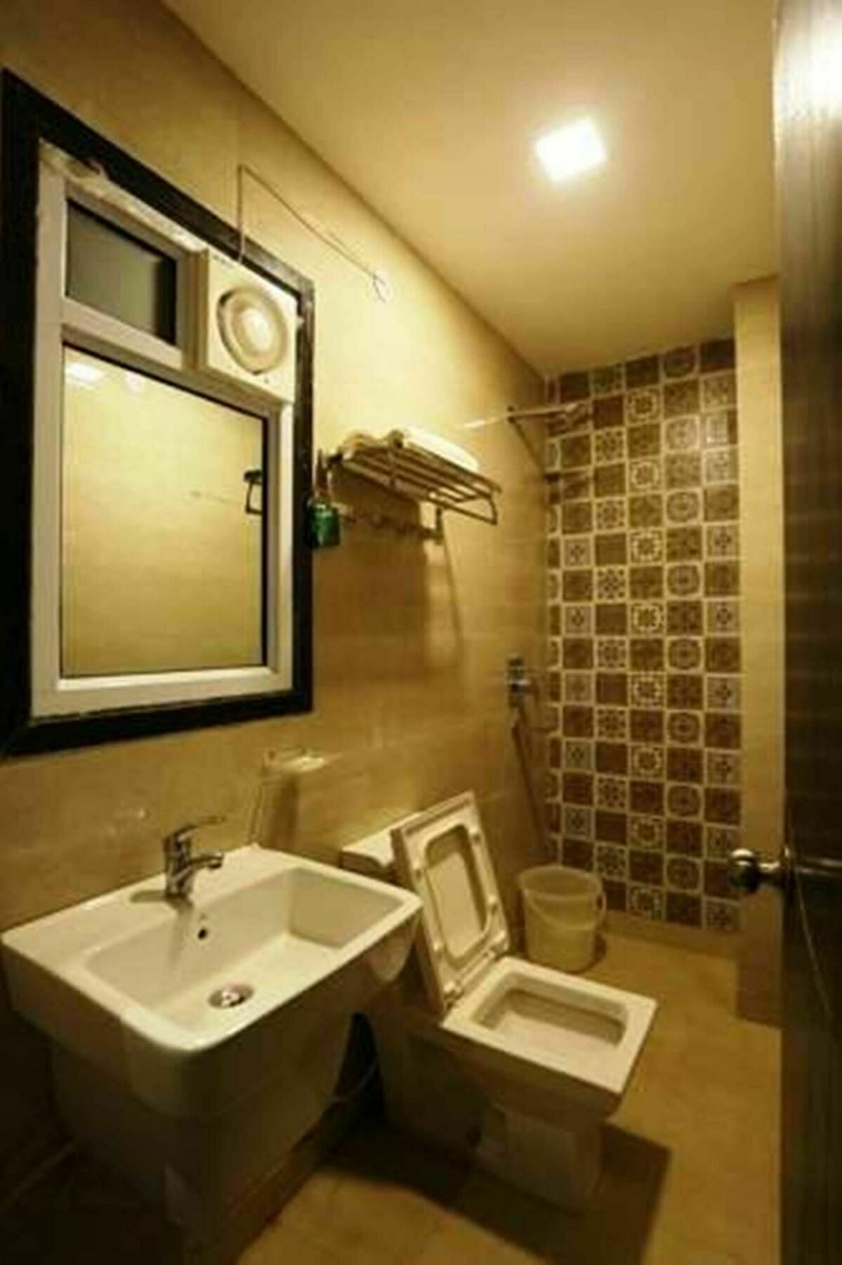Fabexpress Le Continental Paharganj New Delhi Hotel Eksteriør billede