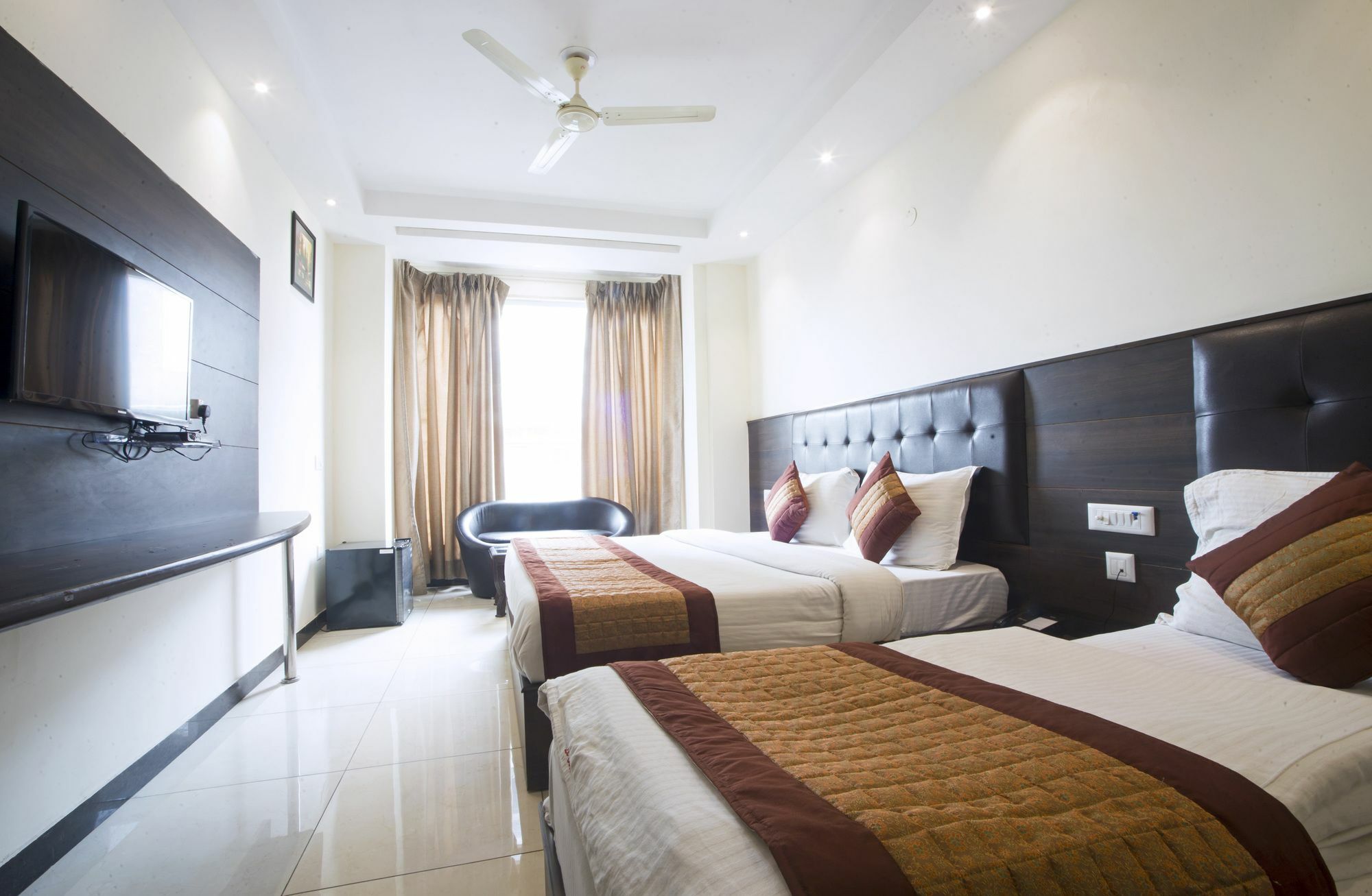 Fabexpress Le Continental Paharganj New Delhi Hotel Eksteriør billede